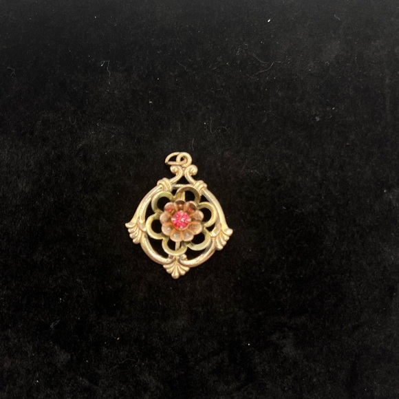 10KGF ISKIN Pendant - Picture 1 of 4